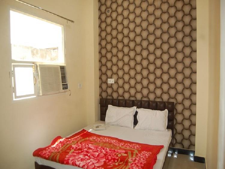 Mp Residency Hotel Ujjain Buitenkant foto